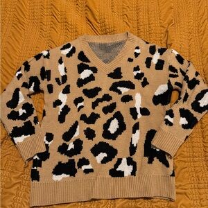 Sweater Women's Creme/black/White Pullover V-Neck COW Print 100% Nylon